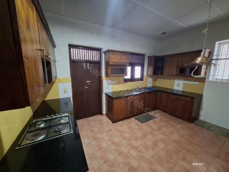 House for sale in Nugegoda