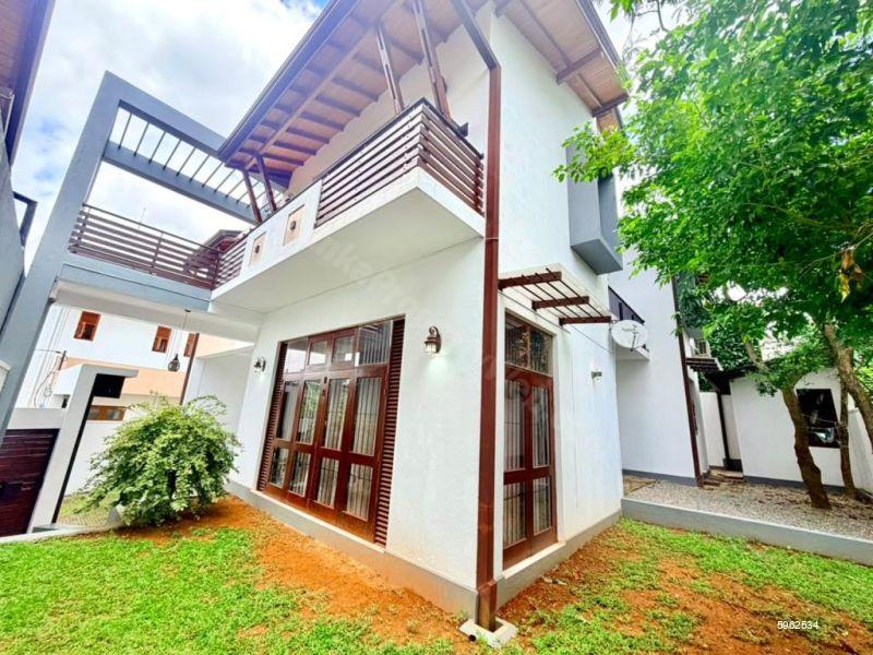 Exterior - House for sale in Pita Kotte
