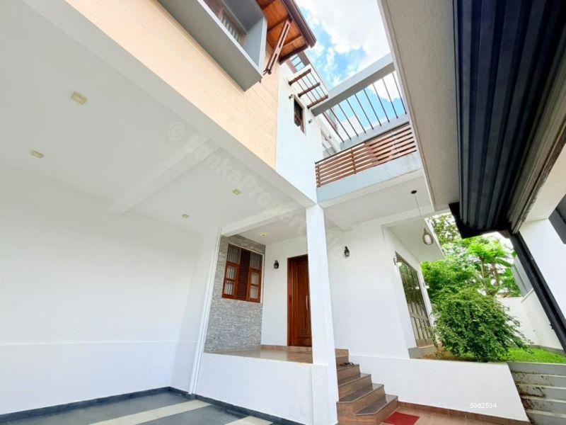 Exterior - House for sale in Pita Kotte