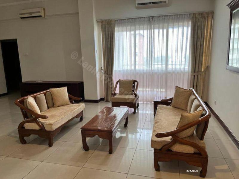 Living Room - Apartment for rent in Colombo 8