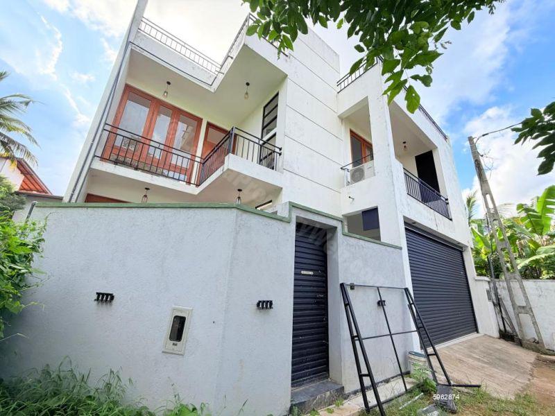 House for rent in Thalawathugoda