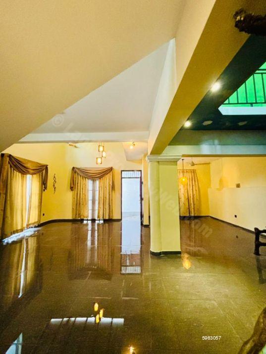 House for rent in Thalawathugoda
