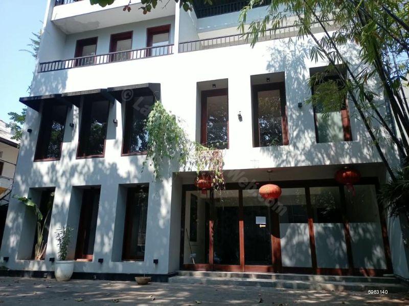 Commercial for rent in Colombo 7