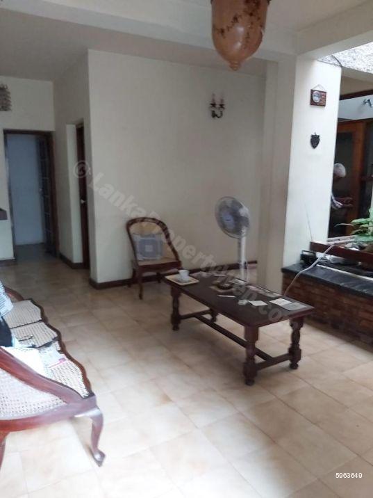 Commercial for sale in Colombo 7