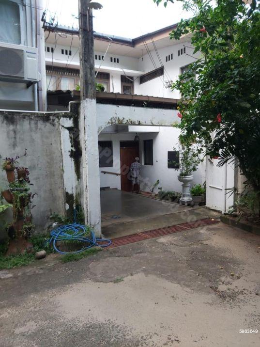 Commercial for sale in Colombo 7