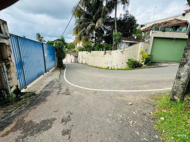 Bare Land for sale in Pita Kotte