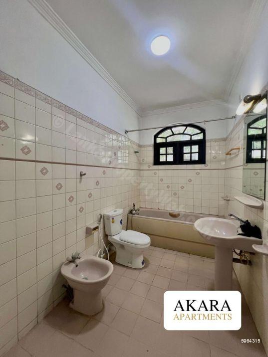 Commercial for rent in Colombo 5