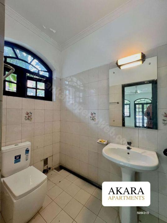Commercial for rent in Colombo 5