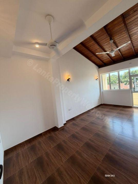 Commercial for rent in Colombo 7