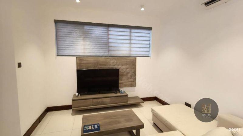 Living Room - Apartment for rent in Colombo 6