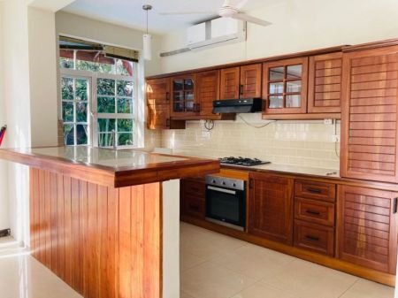 Kitchen - Well maintained House For Sale in Colombo 5