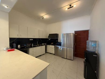 Kitchen - House for Rent in Colombo 7
