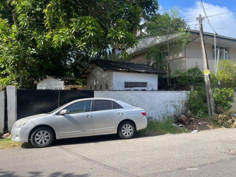 Bare Land for sale in Mount Lavinia