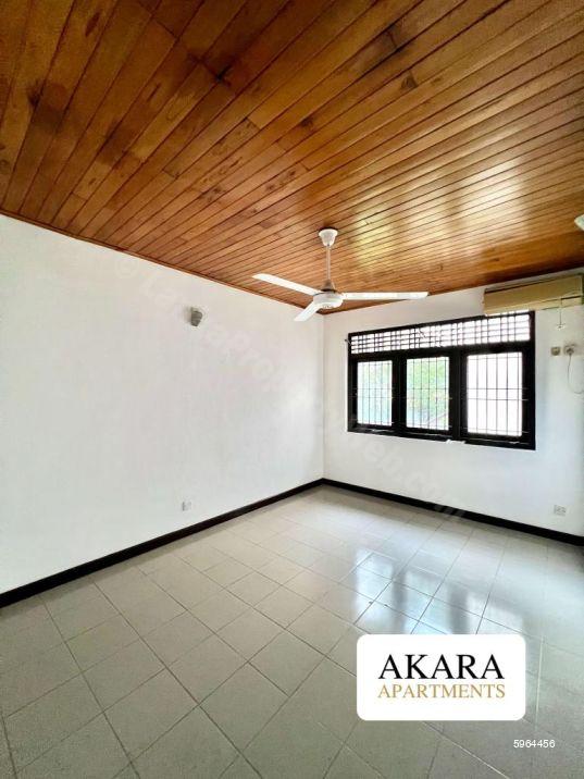 Commercial for rent in Colombo 8