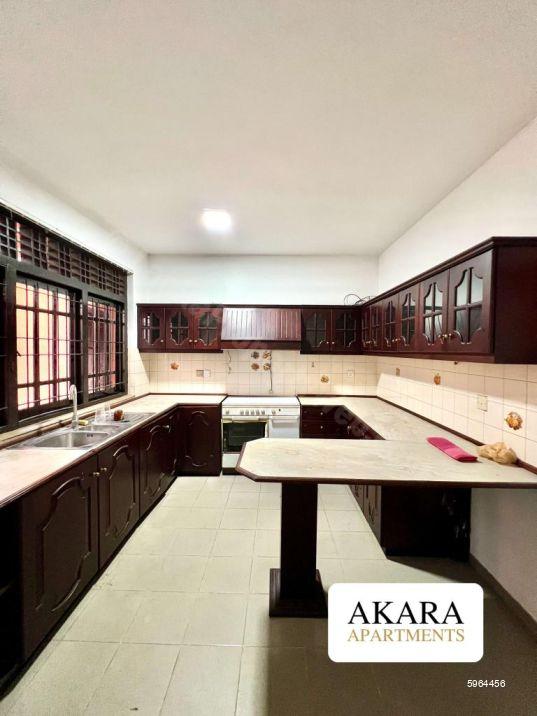 Commercial for rent in Colombo 8