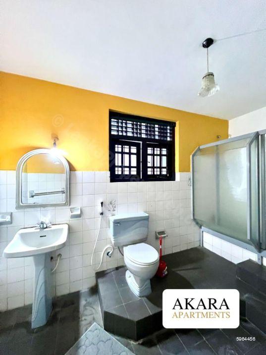 Commercial for rent in Colombo 8