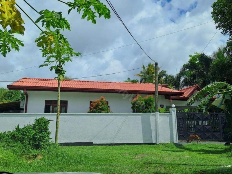 Exterior - House for sale in Bandaragama