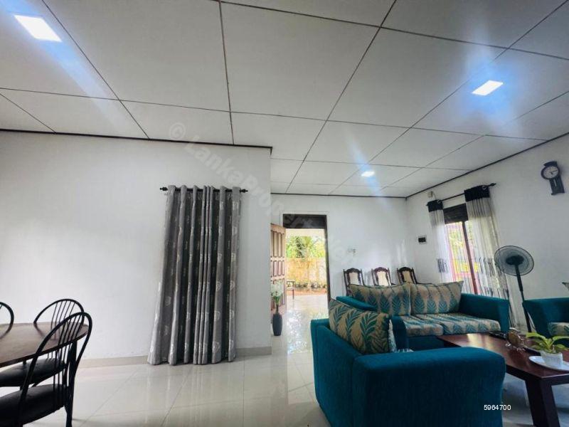 House for sale in Bandaragama