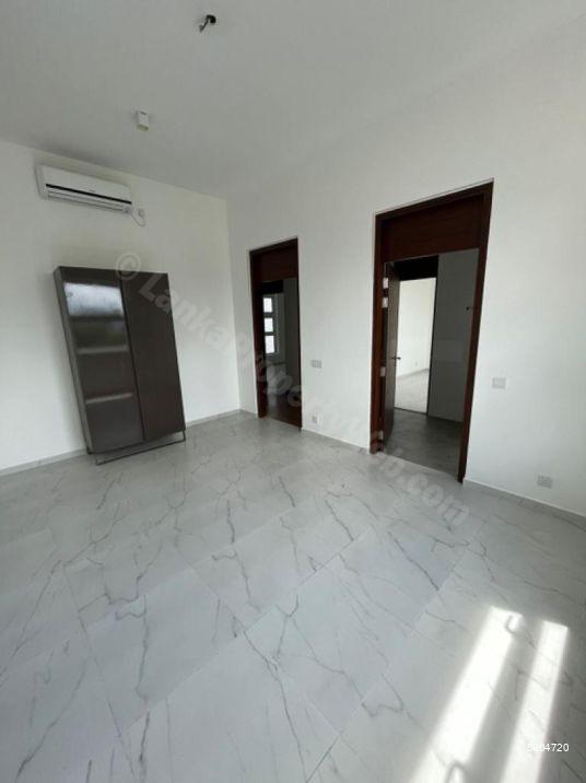 Apartment for sale in Colombo 8
