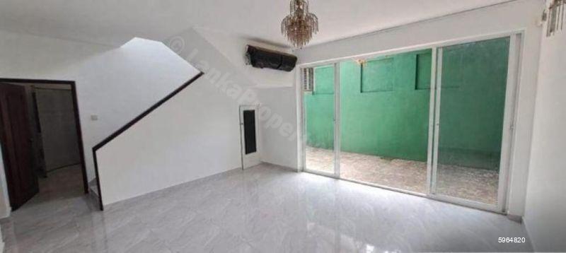 Kitchen - House for rent in Colombo 7
