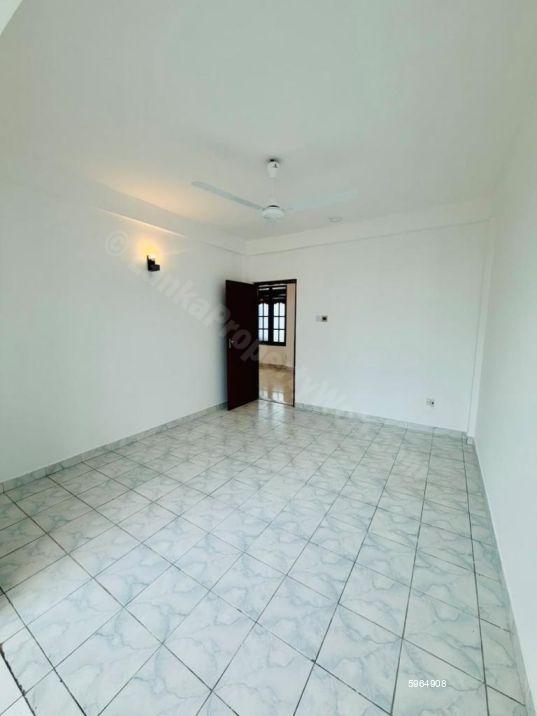 Apartment for sale in Dehiwala