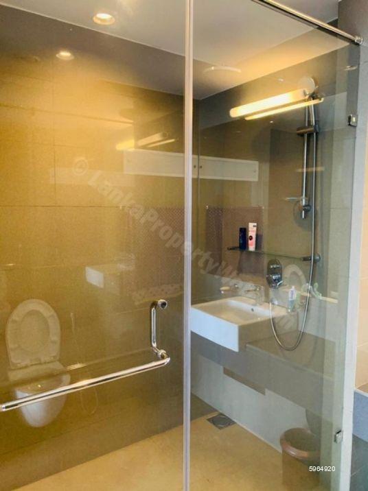 Bathroom - Apartment for rent in Rajagiriya
