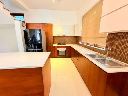 Kitchen - Thalawathugoda 4 BR Luxury House For Sale in Kalalgoda