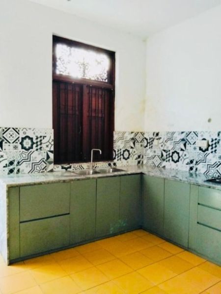 Kitchen - 5 Bedroom House for Sale in Moratuwa