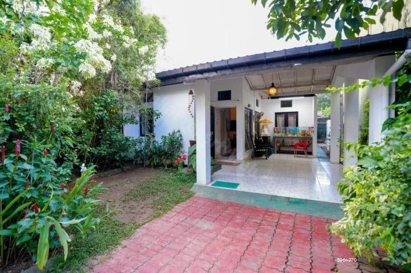 House for sale in Athurugiriya