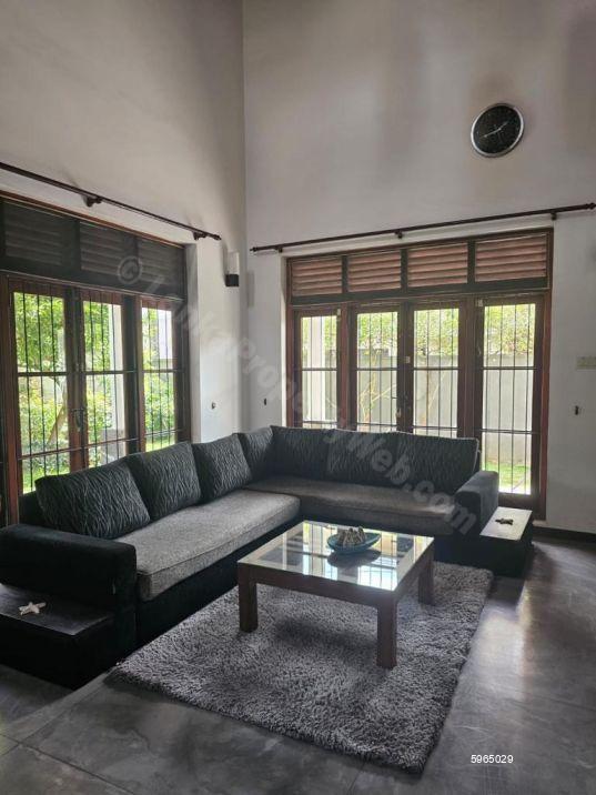 Living Room - House for sale in Thalawathugoda