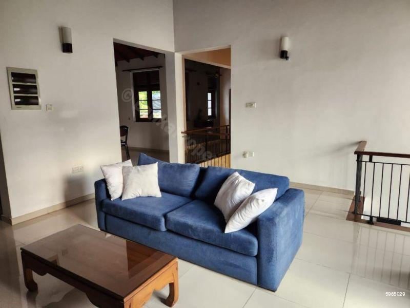 Living Room - House for sale in Thalawathugoda