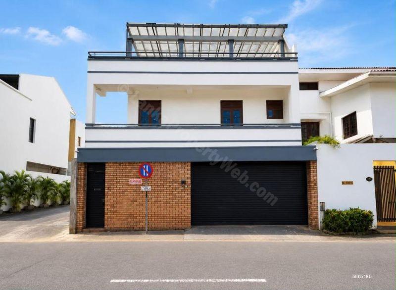 Exterior - House for rent in Colombo 4
