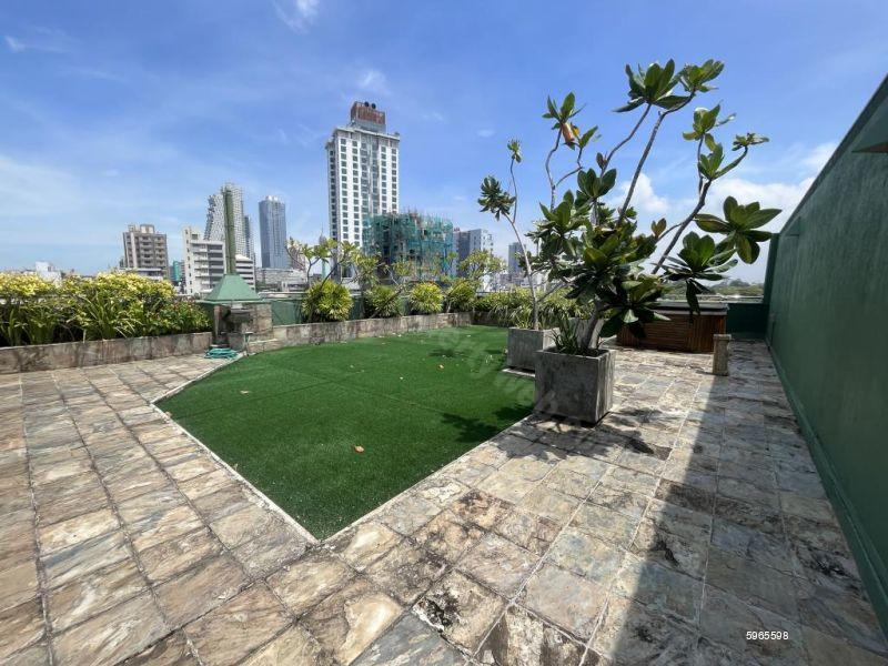 Exterior - Apartment for sale in Colombo 3