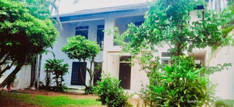 House for sale in Nugegoda