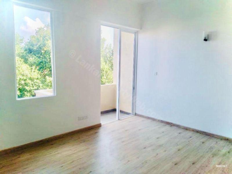 Apartment for sale in Colombo 5
