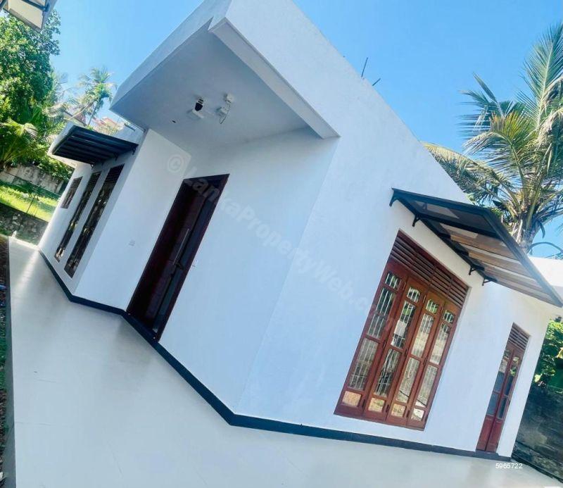 House for sale in Pannipitiya