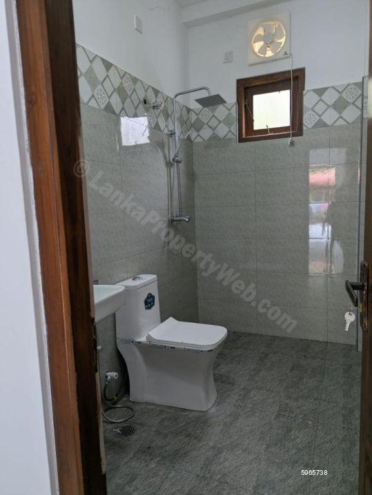Bathroom - House for sale in Kiribathgoda