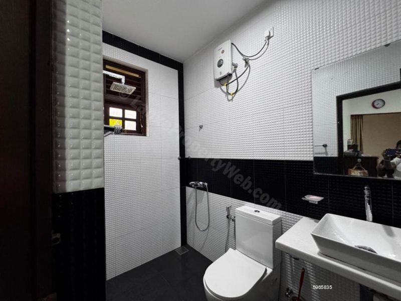 House for sale in Dehiwala