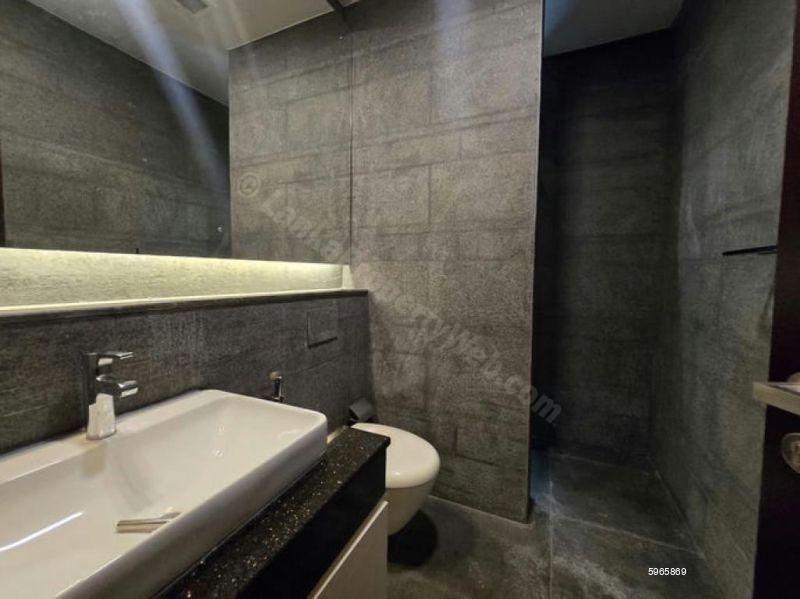 Bathroom - Apartment for rent in Colombo 7