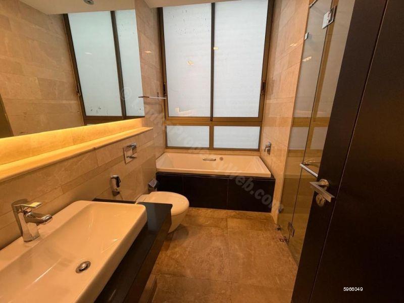 Bathroom - Apartment for rent in Colombo 7