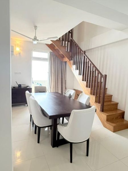 Dining room - Fully Furnished Apartment for Sale in Colombo 4 - Rs. 82 Mn