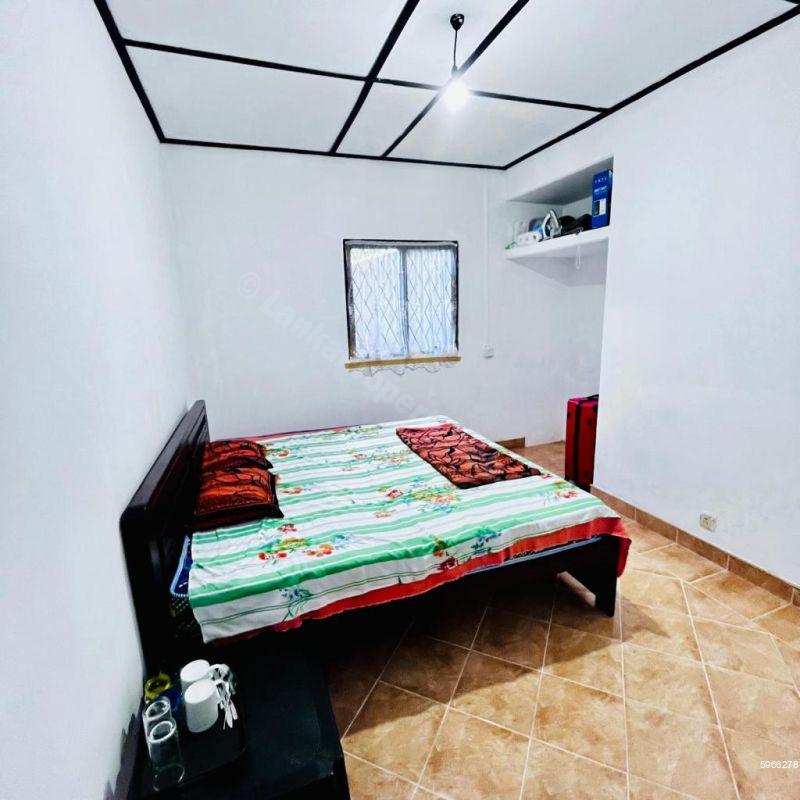 Bedroom - House for sale in Ampitiya