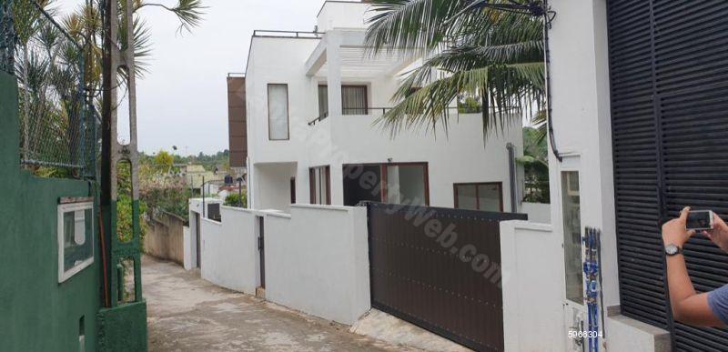 Exterior - House for rent in Pita Kotte