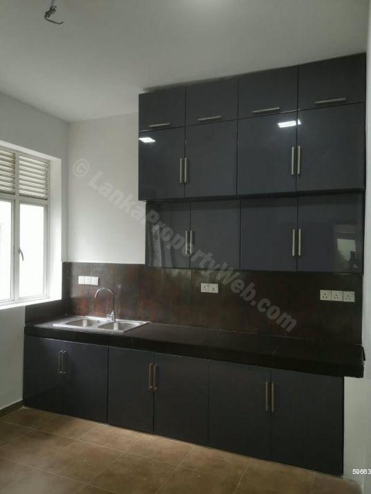 Kitchen - House for sale in Pelawatte