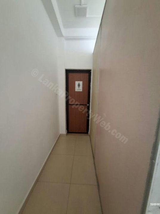 Commercial for rent in Colombo 3