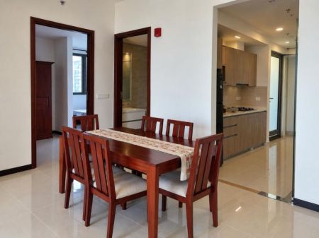 Dining room - Trizen 03 Bedroom Higher Floor Apartment for sale in Colombo 2
