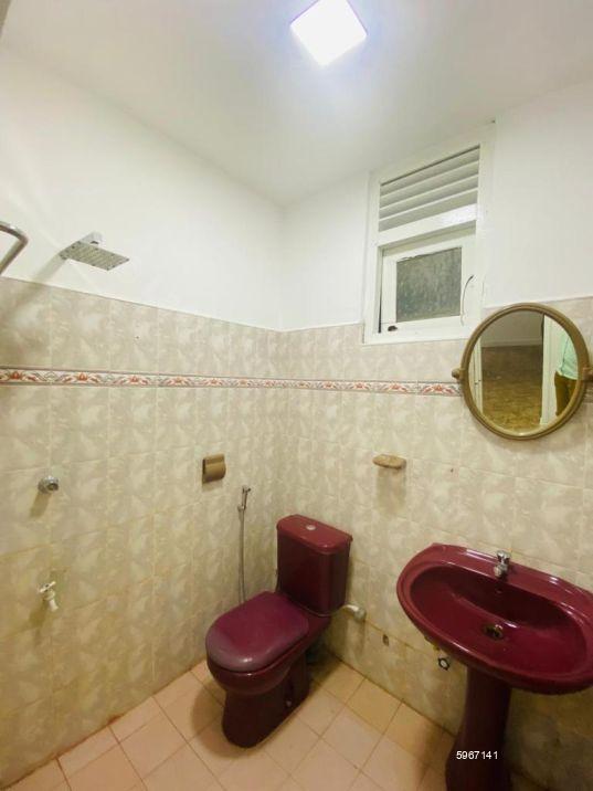 Bathroom - Apartment for rent in Colombo 6
