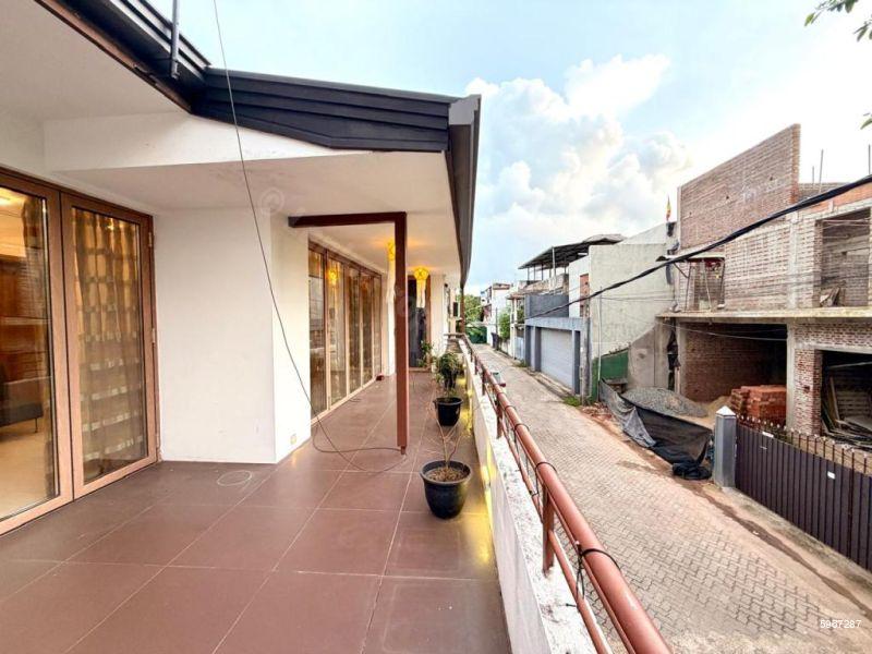 House for sale in Nugegoda