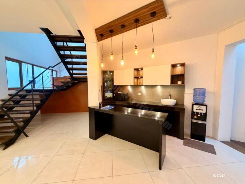 House for sale in Nugegoda