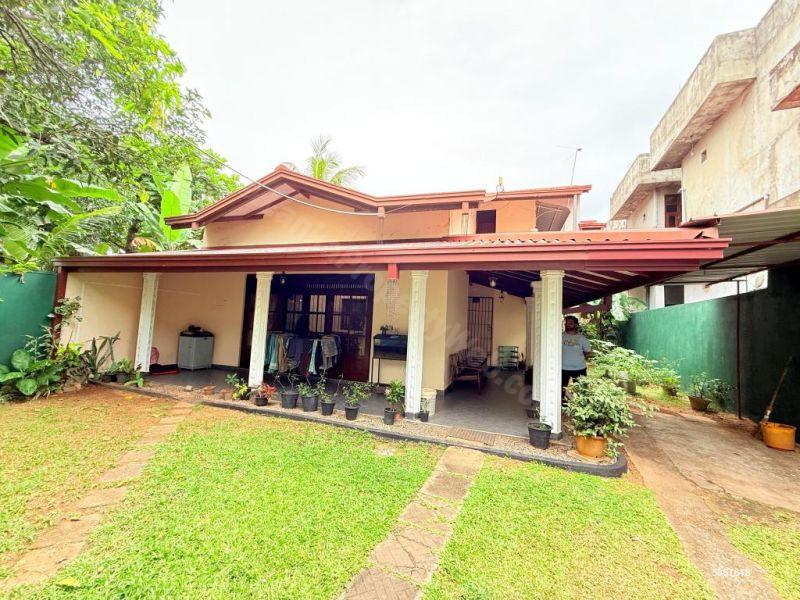 House for sale in Dehiwala